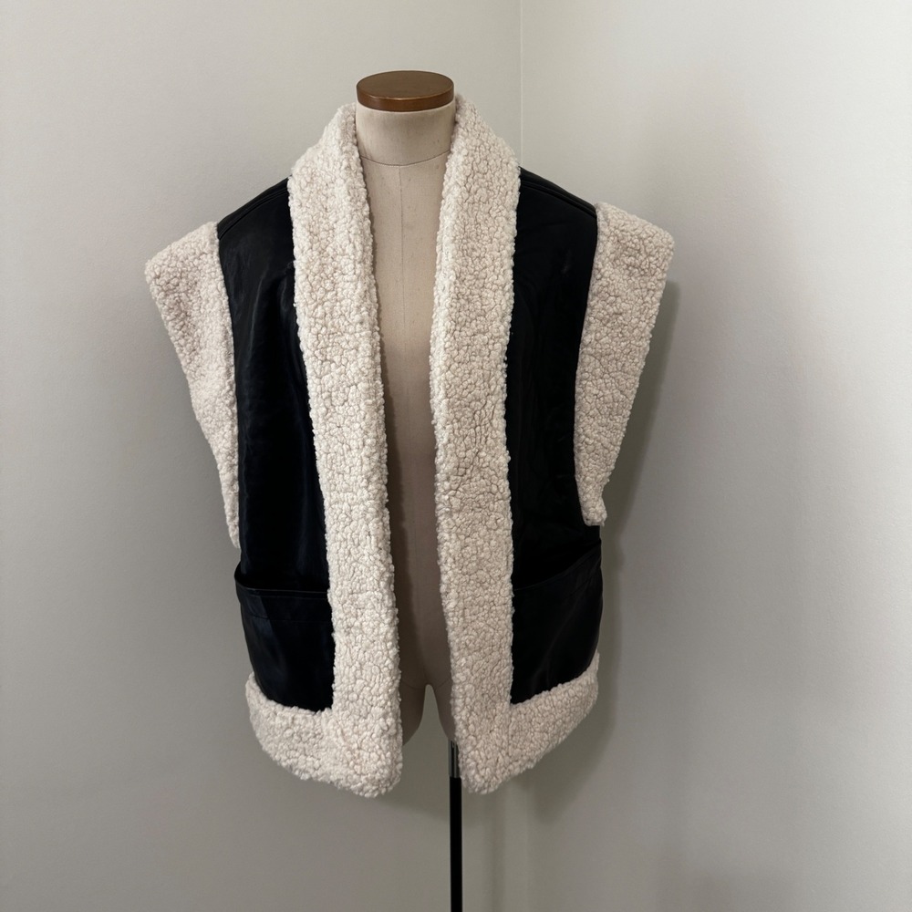 NEW Aaron & Amber Medium Black Faux Leather Sherpa Vest Modern Edgy Biker
